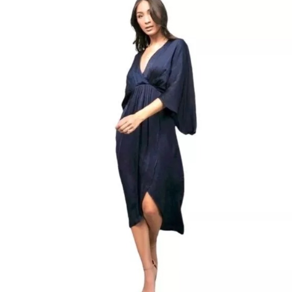 Vici If By The Sea Size Medium Grecian‎ Kimono Midi Length V Neck Dress